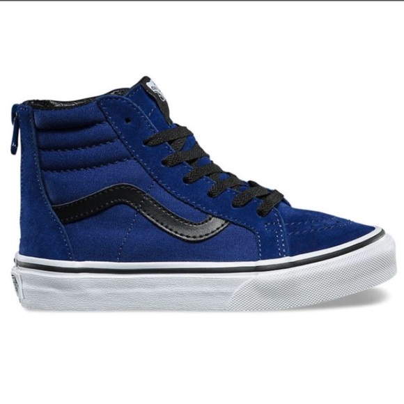 black vans junior size 4